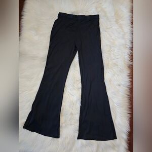 Wild Fable Black Slinky Feel Flare Pull on Pants M medium M/L Like New!
